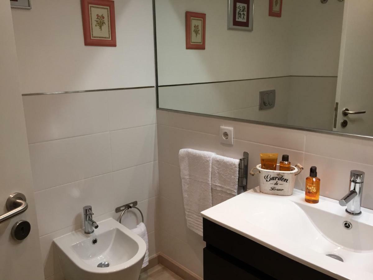Os Reais - Apt In Front Of The Beach In Centeanes Carvoeiro  Bagian luar foto